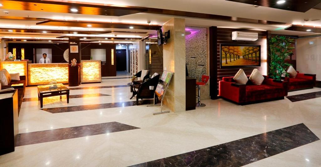 Airport La Sapphire Hotel & Restaurant Nuova Delhi Esterno foto